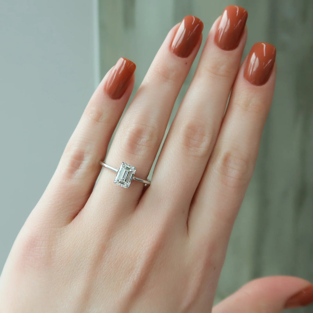 The Lalo - Emerald Solitaire