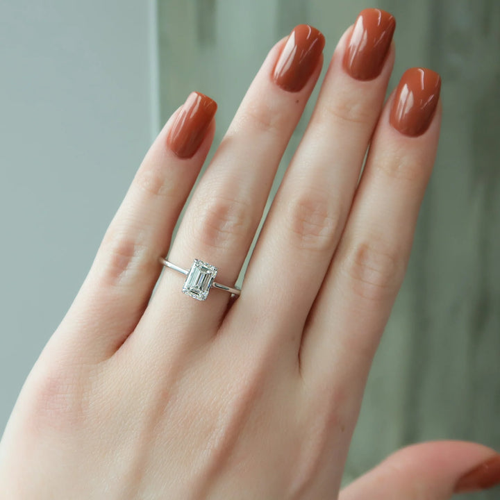 The Lalo - Emerald Solitaire