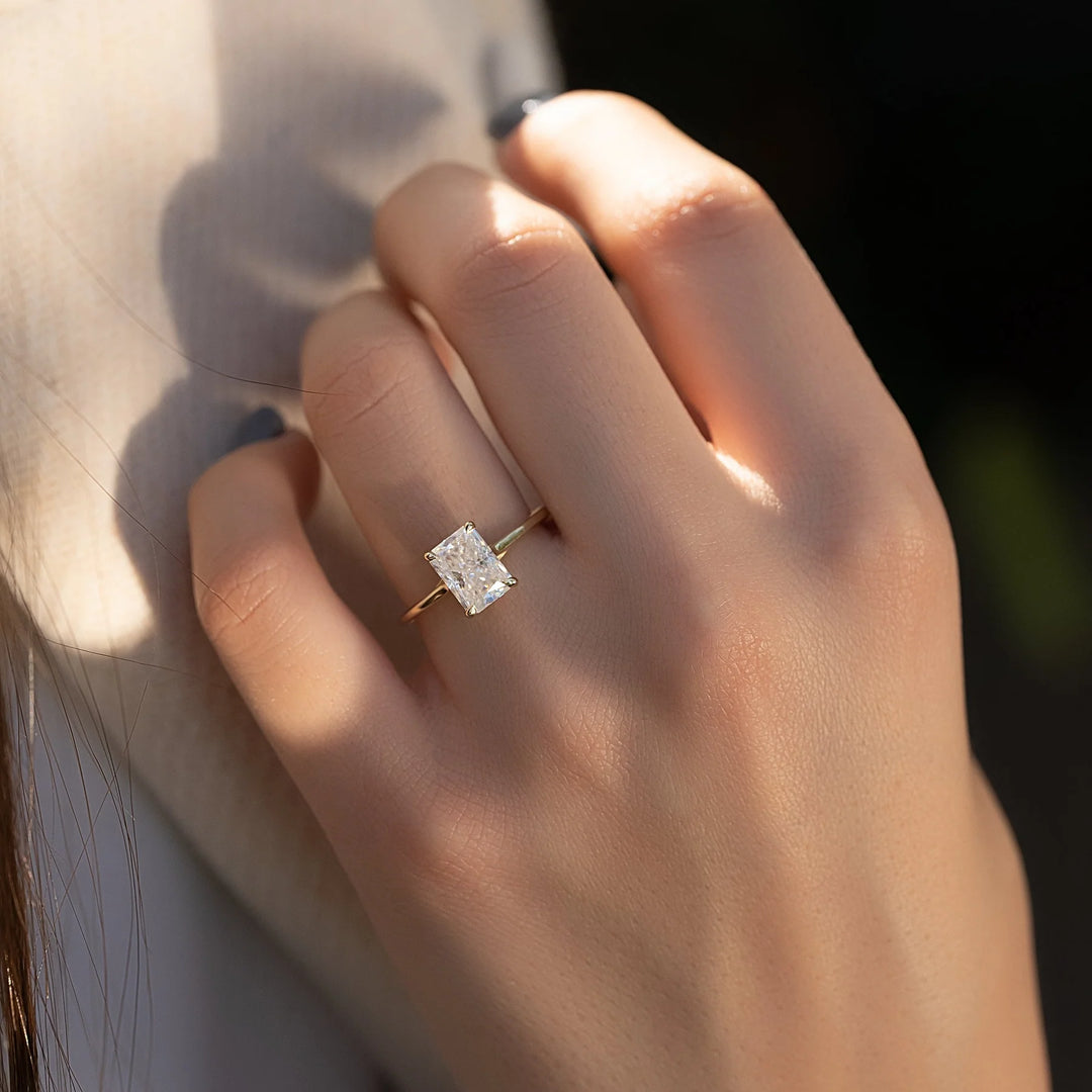 The Lalo - Radiant Solitaire