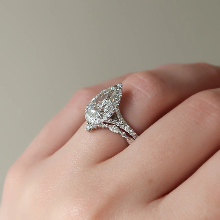 Angel - Pear Pave halo